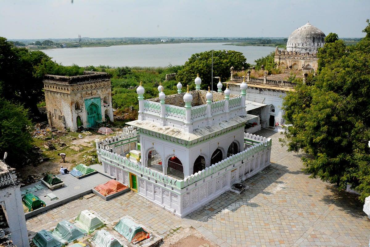 Adil Saheb Dargah, Yadgir